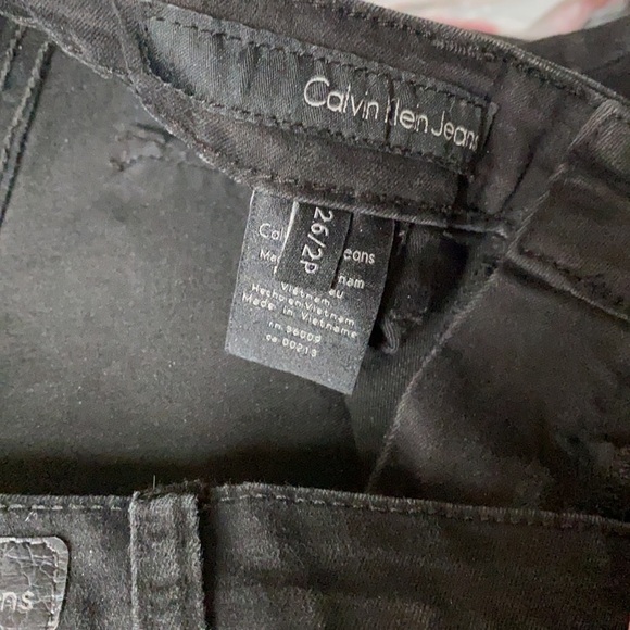 Calvin Klein Jeans - Picture 3 of 10